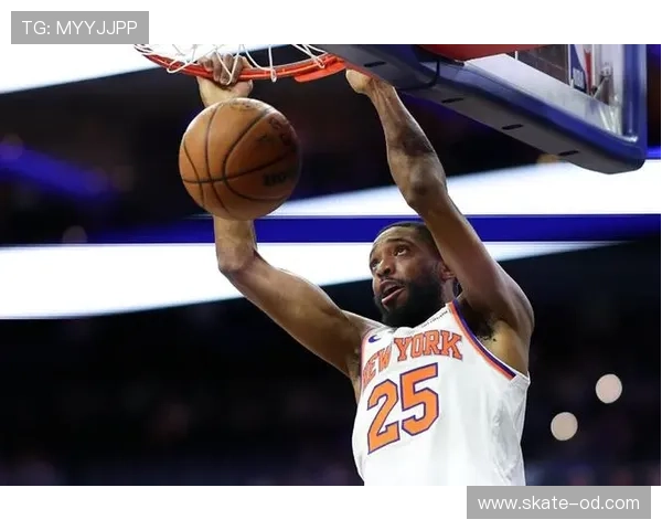 米卡尔·布里奇斯三分出手提升，主导球队关键回合防守表现